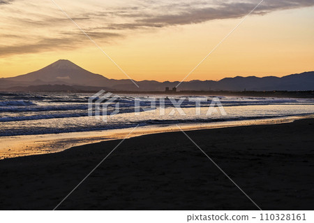 The sky dyed red by the sunset and Mt. Fuji seen from Shonan The sky dyed red by the sunset and Mt. Fuji seen from Shonan 110328161