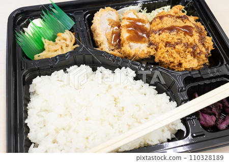 Delicious minced pork cutlet bento (fillet cutlet) Delicious minced pork cutlet bento (fillet cutlet) 110328189