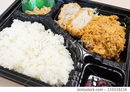 Delicious minced pork cutlet bento (fillet cutlet) Delicious minced pork cutlet bento (fillet cutlet) 110328216