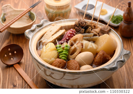 Oden simmered in a clay pot Oden simmered in a clay pot 110330322
