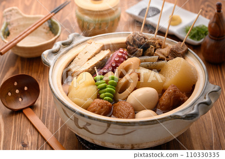 Oden simmered in a clay pot Oden simmered in a clay pot 110330335