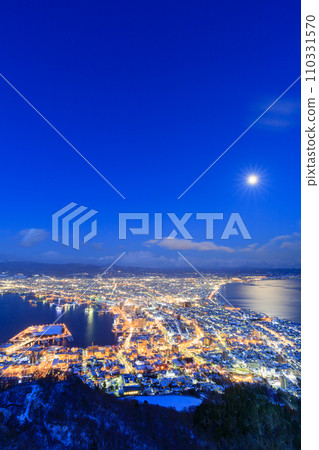 北海道_函館白雪皚皚的冬季夜景 北海道_函館白雪皚皚的冬季夜景 110331570