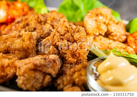 Home-cooked fried chicken Home-cooked fried chicken 110331750