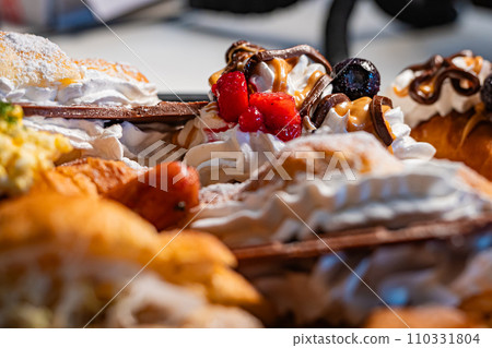 home cooking  110331804