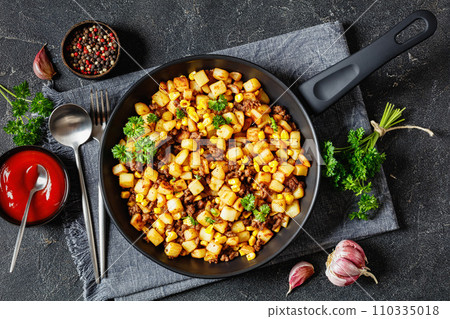 Beef Hash with roasted corn, garlic and parsley Beef Hash with roasted corn, garlic and parsley 110335018