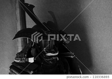 samurai armor helmet 110336893