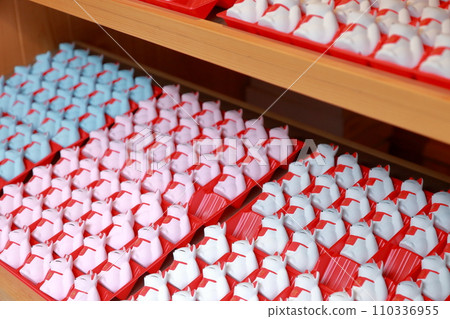 狐形算命（愛知縣豐橋市五記天豐川稻荷狐形算命） 110336955