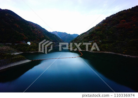 津川水壩的水壩湖 津川水壩的水壩湖 110336974
