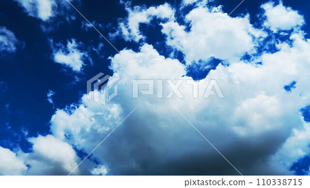 Beautiful scenery of blue sky and white clouds Beautiful scenery of blue sky and white clouds 110338715