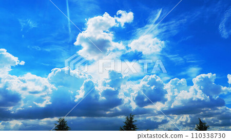 Beautiful scenery of blue sky and white clouds 110338730