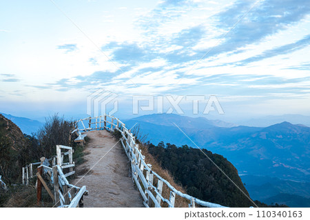 Sunrise, morning fog and the mountain 110340163