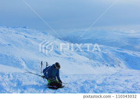 Backcountry skiing Backcountry skiing 110343032