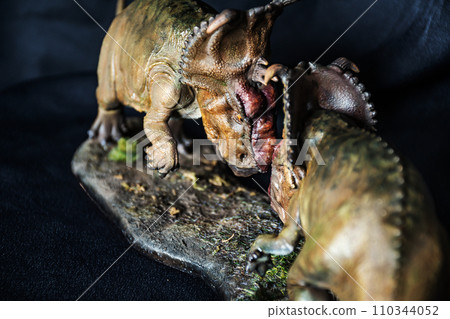 Pachyrhinosaurus dinosaur in the dark 110344052