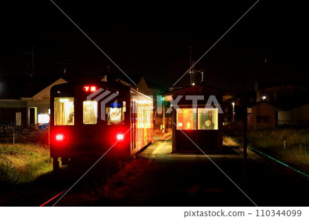 A non-electrified, single-track station that takes you home... Kantetsu/Joso Line "Mitsuma Station" 110344099