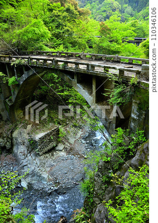 丹澤山地的本谷川、本谷林道、舊瀨戶橋 110346106