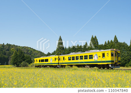 Isumi Railway Type 350 110347840