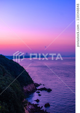 瀨戶大橋在黎明時分 110348648