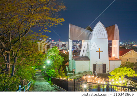 北海道函館_聖約翰教堂夜景 北海道函館_聖約翰教堂夜景 110348669
