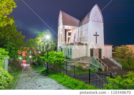 北海道函館_聖約翰教堂夜景 北海道函館_聖約翰教堂夜景 110348670
