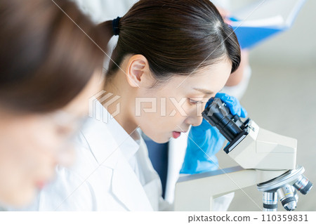 researcher  110359831