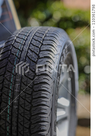 Tire Tire 110361798