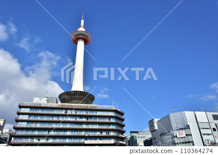Kyoto Tower against the blue sky Kyoto Tower against the blue sky 110364274