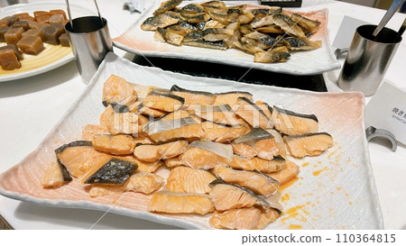 飯店自助早餐 110364815