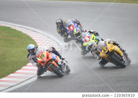 雨中的戰鬥 110365910