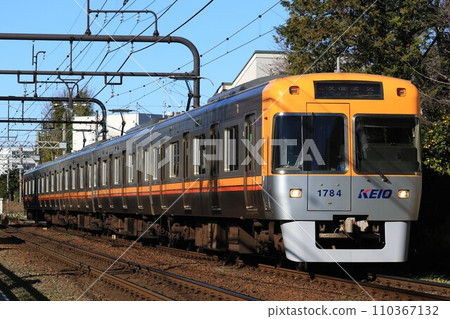 京王井之頭 Line 1000 系列 橘米色 京王井之頭 Line 1000 系列 橘米色 110367132
