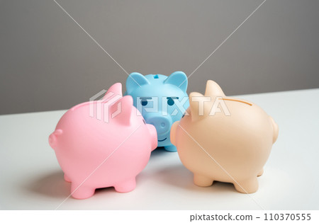 The piggy banks gossip. How to save more money. News and events in the economy. Cashbacks and earnings. Deposits and good savings conditions. The piggy banks gossip. How to save more money. News and events in the economy. Cashbacks and earnings. Deposits and good savings conditions. 110370555
