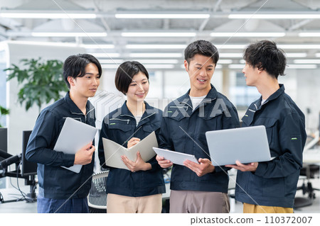 Office engineer Office engineer 110372007