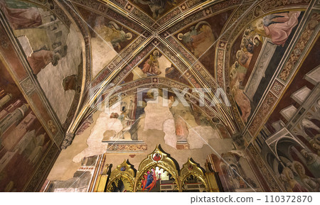 Santa Trinita church, Florence, Italy Santa Trinita church, Florence, Italy 110372870