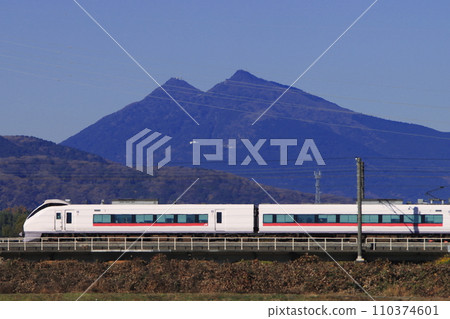以筑波山晴空為背景行駛的E657系列列車_2023年12月2日拍攝 以筑波山晴空為背景行駛的E657系列列車_2023年12月2日拍攝 110374601