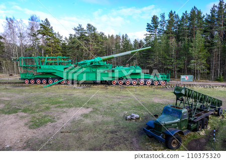 large cannon on the frame. railway artillery transporter TM 3-12 gun 305 mm. Fort Krasnaya Gorka Leningrad Region. Victory Day. 110375320