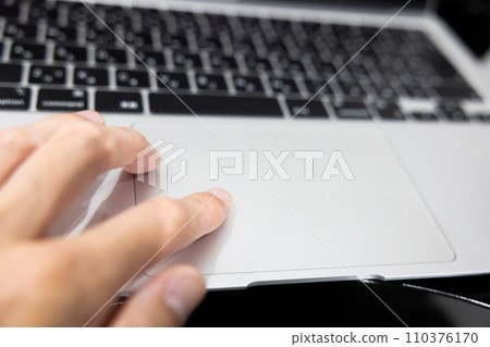Trackpad operation image Trackpad operation image 110376170
