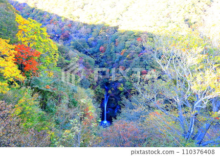 Nasu Highlands Komadome Falls/Nasu Town, Tochigi Prefecture 110376408