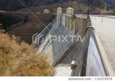 Kido dam embankment 110378976