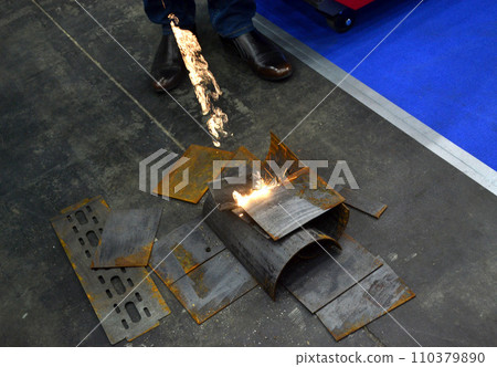 Laser metal cleaning. Metal cleaning with laser from rust. New modern innovative technologies. Metal laser cleaning with portable equipment. Cleansing laser. Highly concentrated powerful radiation. Laser metal cleaning. Metal cleaning with laser from rust. New modern innovative technologies. Metal laser cleaning with portable equipment. Cleansing laser. Highly concentrated powerful radiation. 110379890