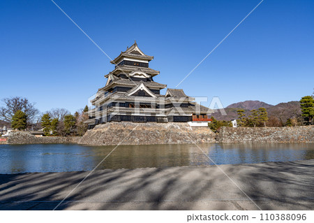 國寶松本城堡 110388096