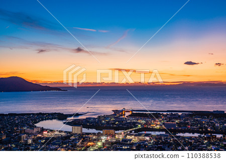 (Shizuoka Prefecture) Numazu city lights, port, and view evening view 110388538