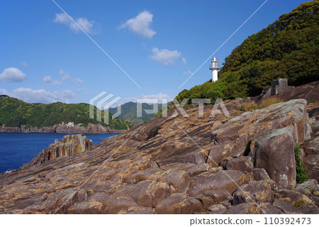 [Kumano/Tategasaki] Senjojiki and Nikishima Lighthouse 110392473
