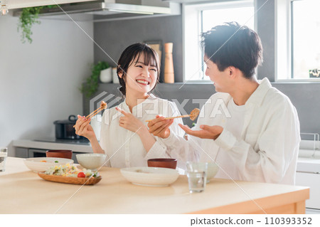 Couples eating at home (self-catering) Couples eating at home (self-catering) 110393352