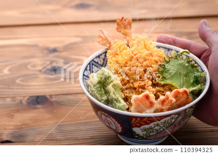 天婦羅蓋飯 110394325