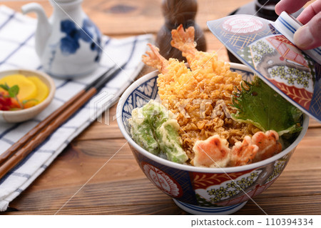 Tendon Tempura bowl 110394334
