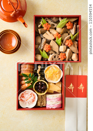 Osechi dishes piled high Osechi dishes piled high 110394554