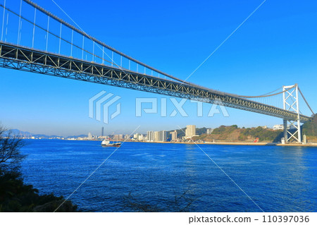 Kanmon Bridge in clear weather (Kanmon Strait) 110397036