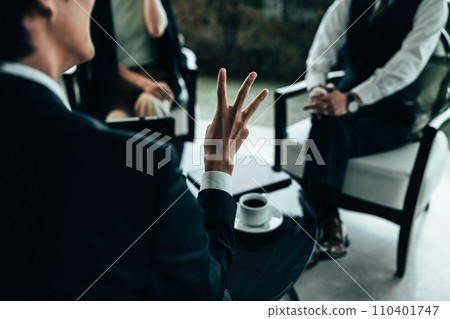 Portrait shoot in a luxury lounge 110401747