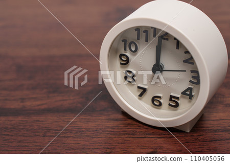 clock on the desk clock on the desk 110405056