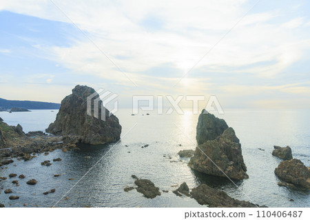 從五野線的窗口看到的日本海 從五野線的窗口看到的日本海 110406487