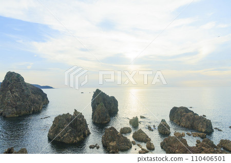 The Sea of Japan seen from the window of the Gono Line 110406501